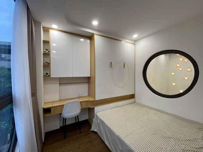 Thiết kế phòng ngủ của nhà ống 30m2 cũng rất tối giản